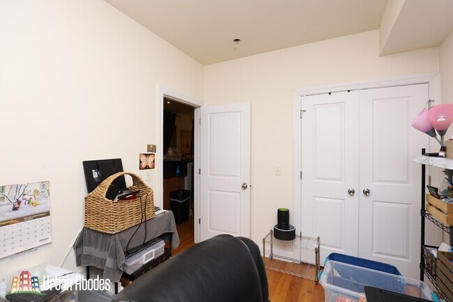 Foto del edificio - 1738 W Altgeld St