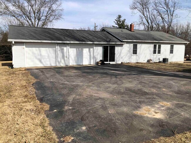 Building Photo - 3398 E Moffett Ln