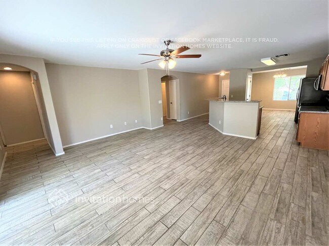 Foto del edificio - 11310 N 161st Dr