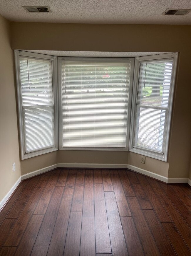 Building Photo - York County Townhouse Rental