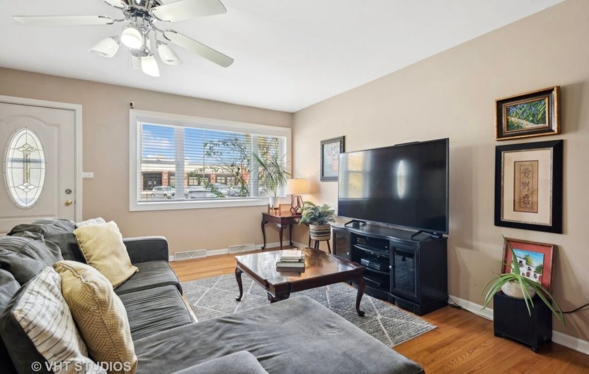 Foto principal - 161 Village Ct