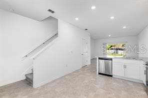 Building Photo - 2995 Skyline Lp