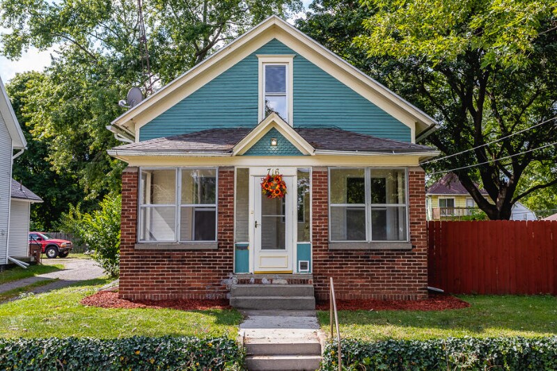 Foto principal - 716 Lincoln St
