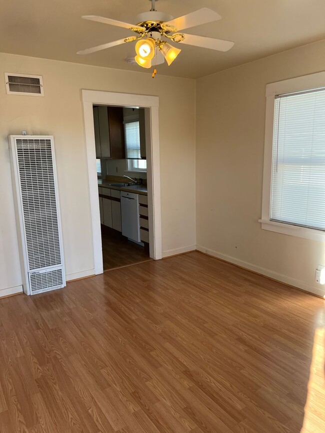 Building Photo - Fenced Yard - Laminate Flooring - Mid-Town - Extra Outside Storage
