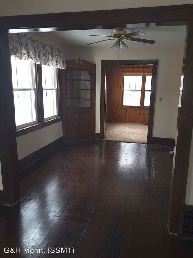 Foto del edificio - 4 br, 1 bath House - 408 Shumway