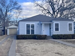 Building Photo - 2518 27th St