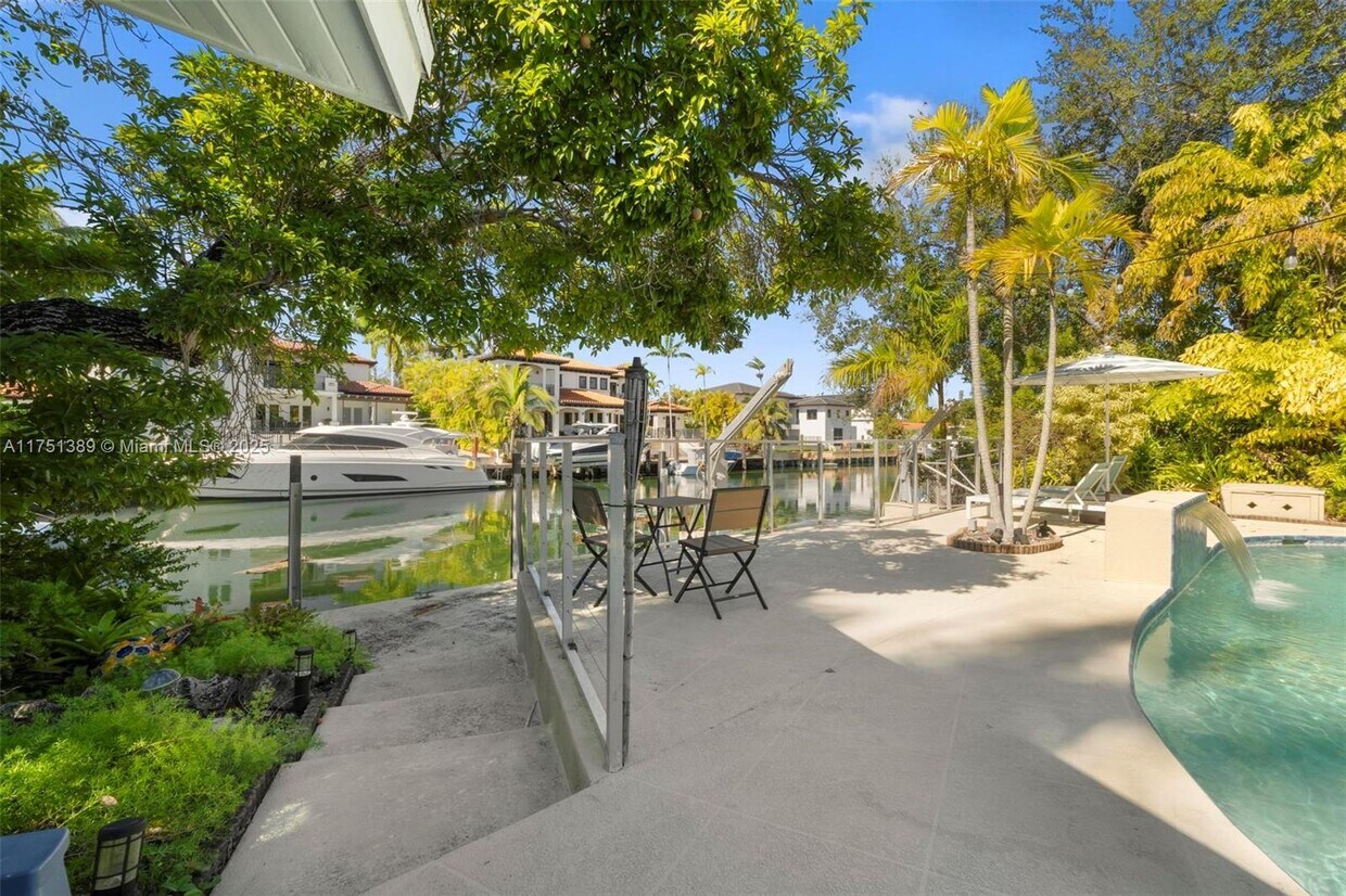 Foto principal - 13060 Lerida St