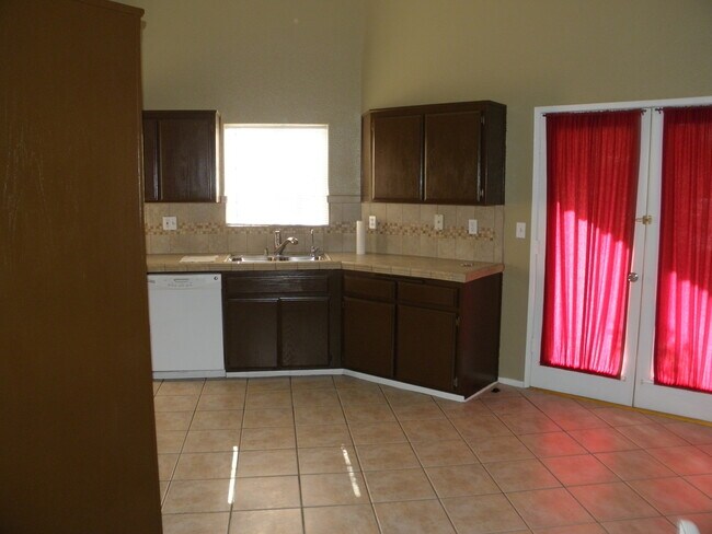 Building Photo - 5404 Summer Cypress Dr