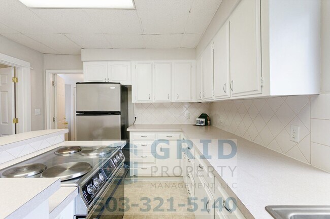 Foto del edificio - Spacious Craftsman Home - Huge Lot - N Portland!