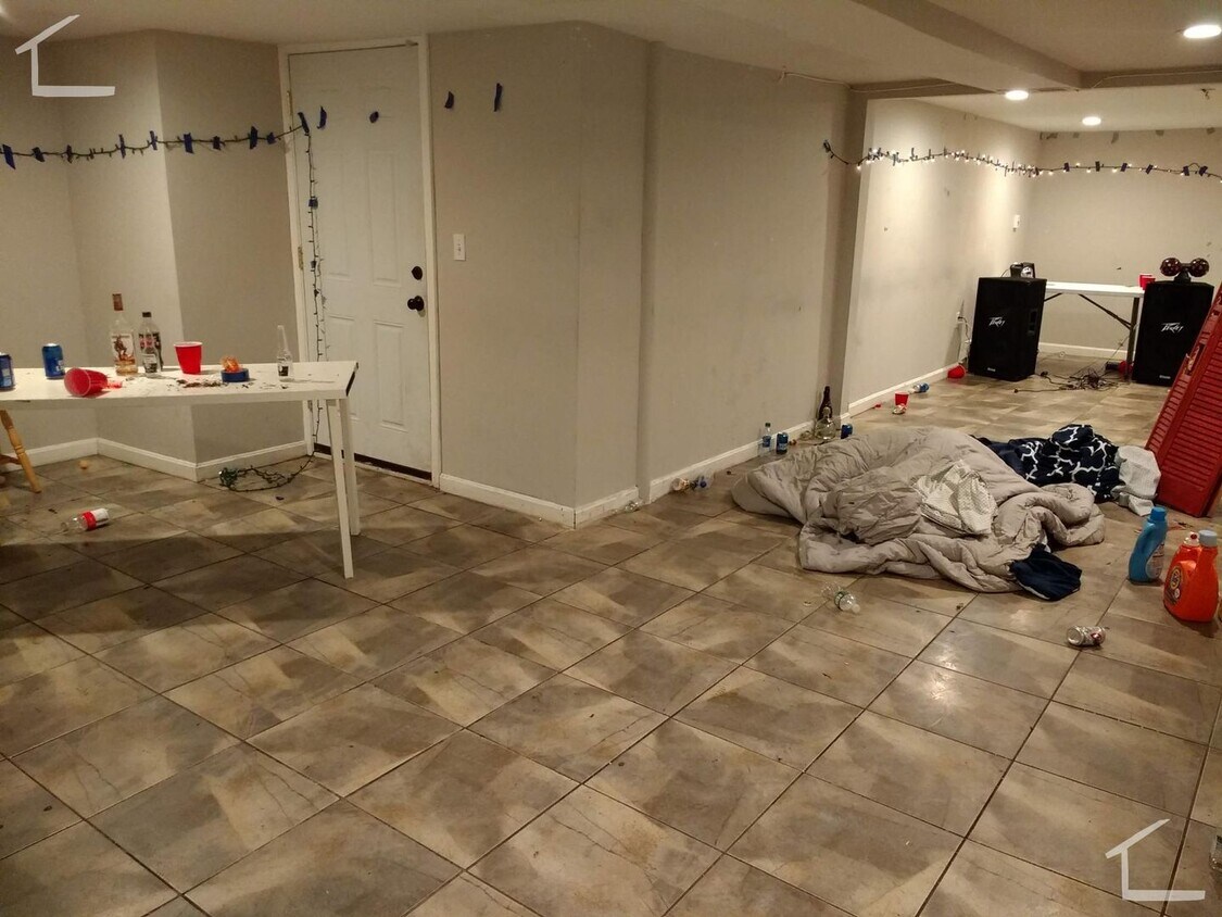 5 Bedroom - 5  Bedroom