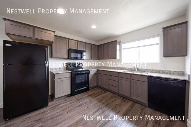 Building Photo - 734 E 550 S