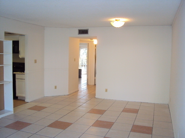 Building Photo - Condo in Lemontree, Orlando