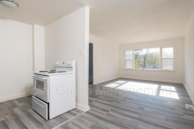 Foto del edificio - 3406 E Waterman St
