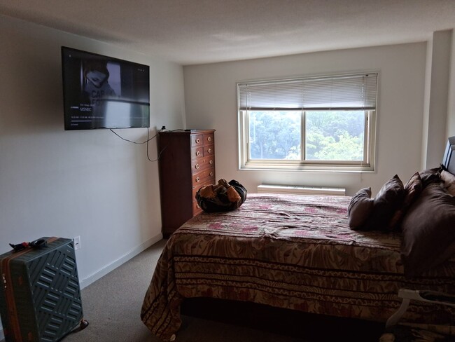 Main Bedroom with en suite bath - 7333 New Hampshire Ave