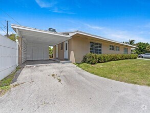 Building Photo - 1418 N 16th Ave