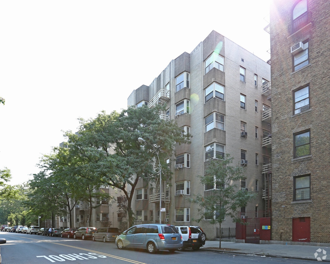Building Photo - 161-171 Seaman Ave