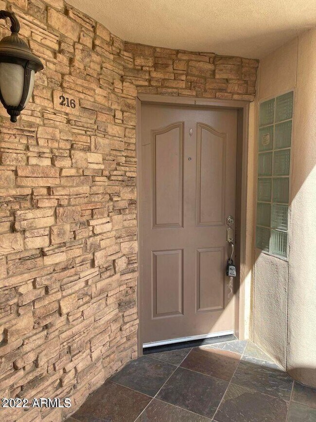 Building Photo - 3235 Camelback Rd