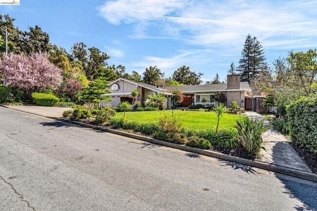 Foto del edificio - 277 Hidalgo Ct