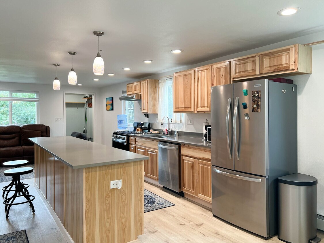 Foto principal - 1008 Wilshire Ave