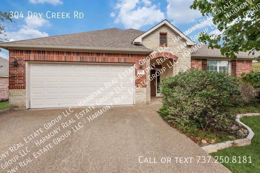 Foto principal - 304 Dry Creek Rd