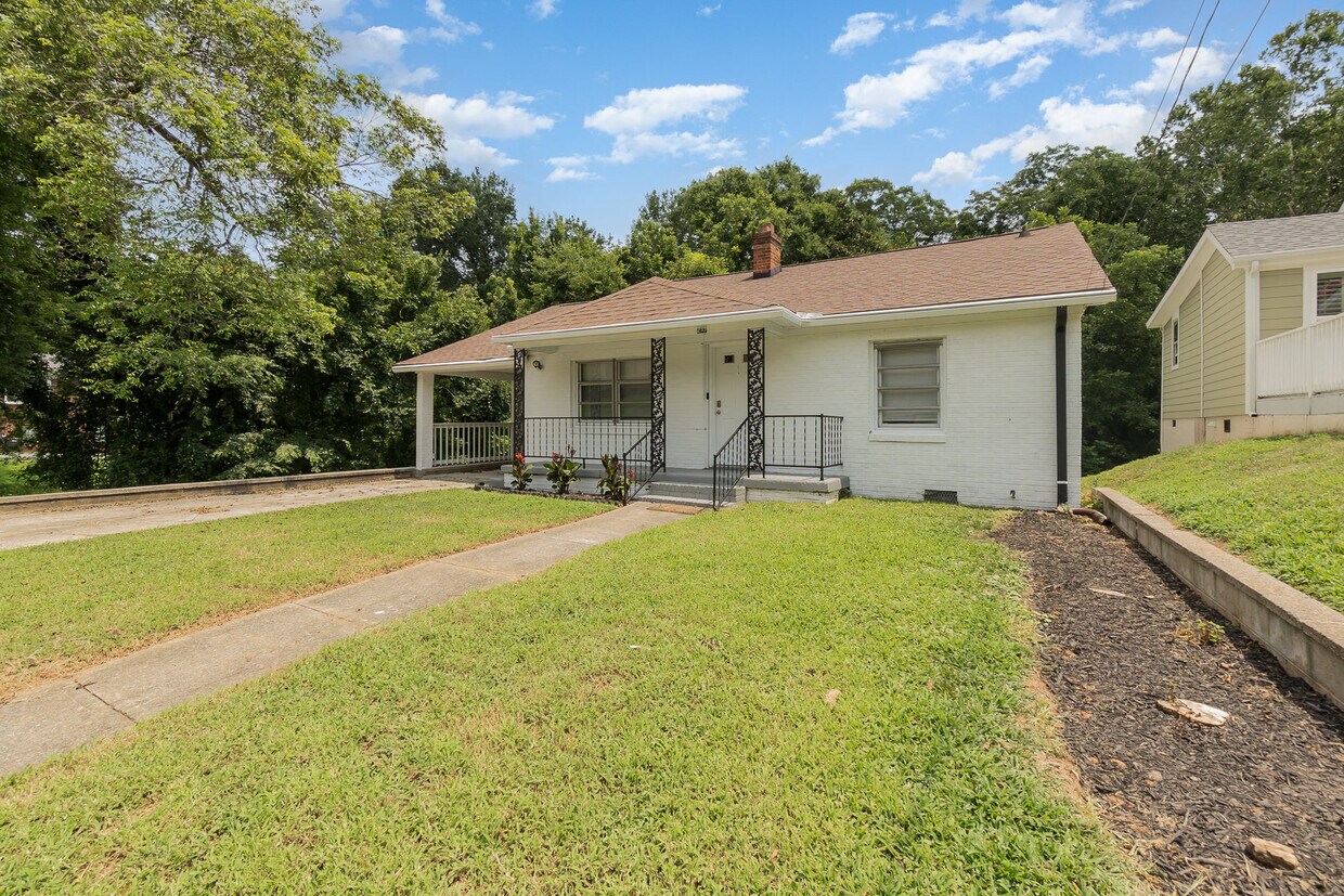 Foto principal - 257 Broad Dr SW