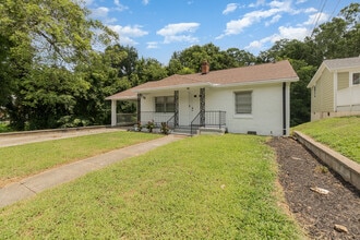 Building Photo - 257 Broad Dr SW