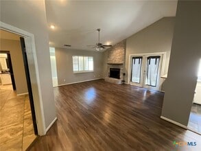Building Photo - 519 Rattan Dr