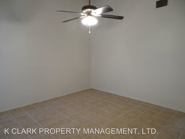 Foto del edificio - 2 br, 2 bath House - 8900 MEADOW RANGE ST.