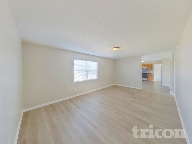 Foto del edificio - 142 Quiet Grove Dr