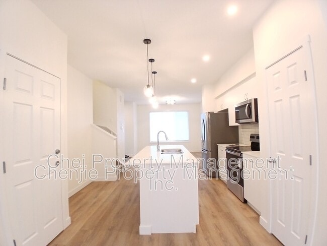 Building Photo - 5094 River’s Edge Wy NW