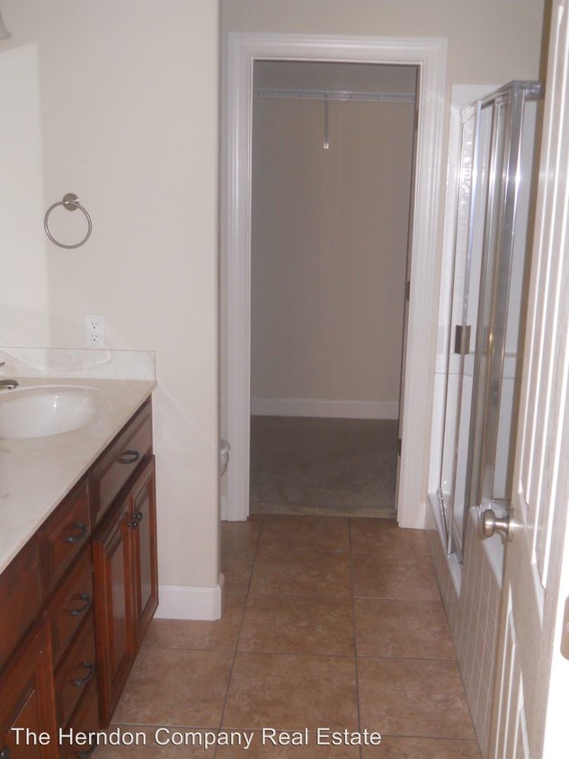 Foto principal - 3406 N Forrest St