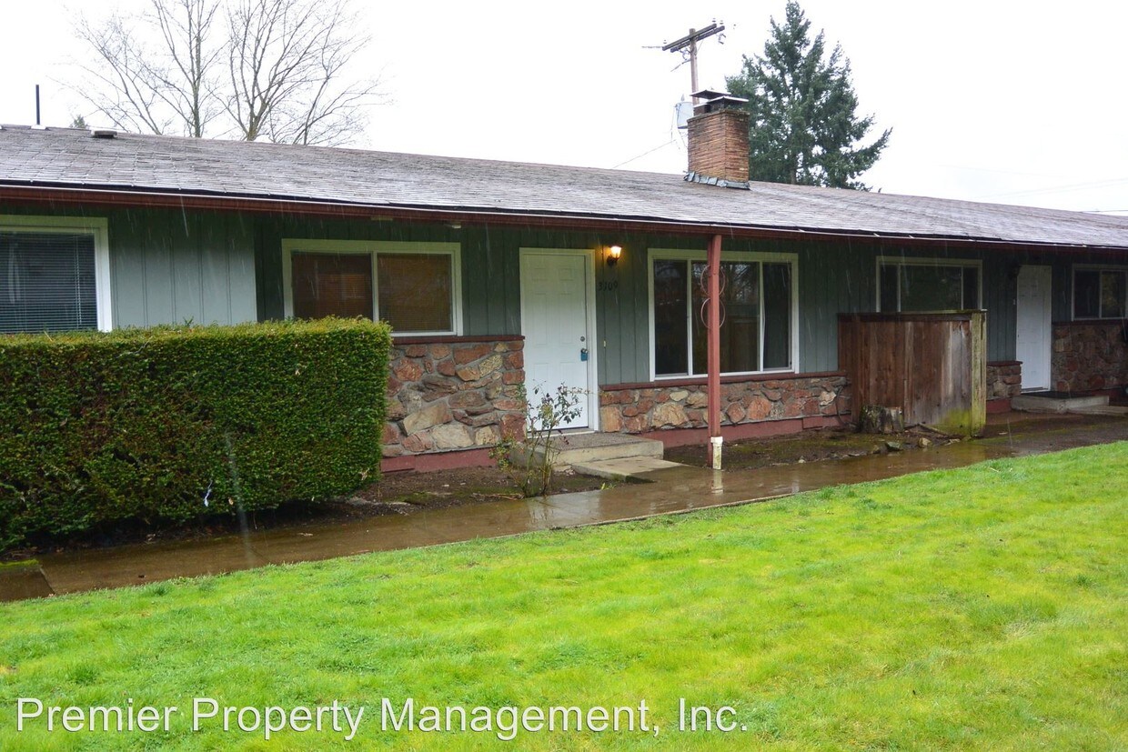 Primary Photo - 3109 NE Burton Rd