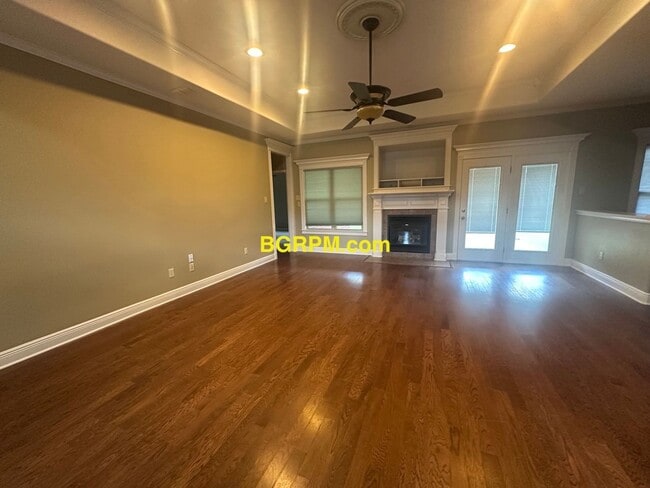 Foto del edificio - 4 BD 2 BA