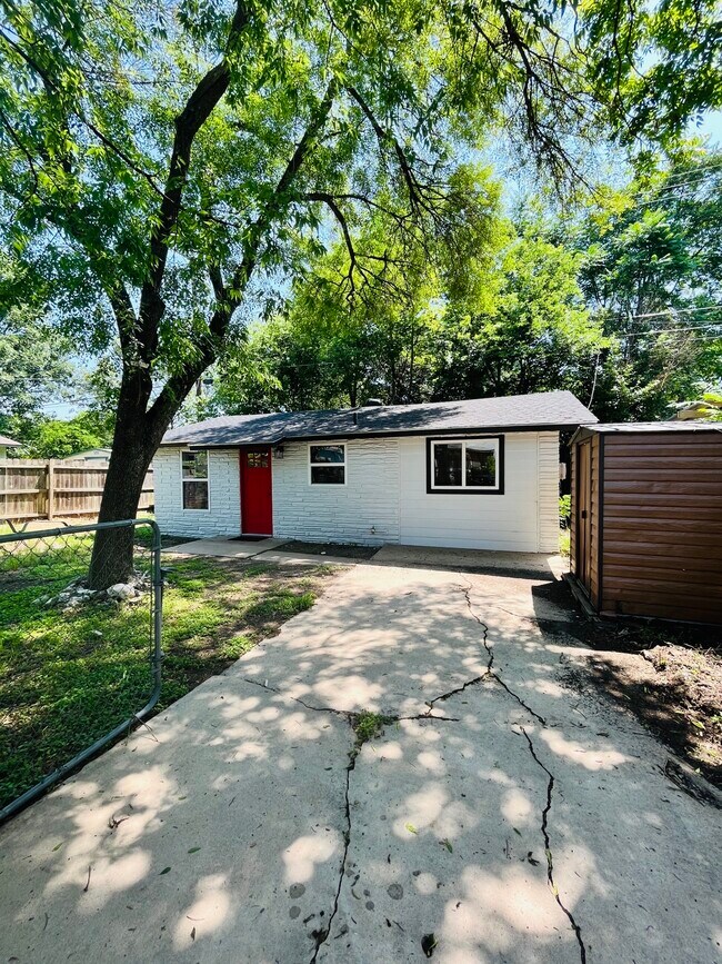 front of house - 1711 Brentwood St