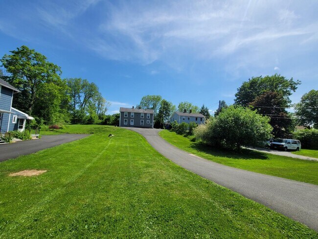 Foto del edificio - 22 Depot St