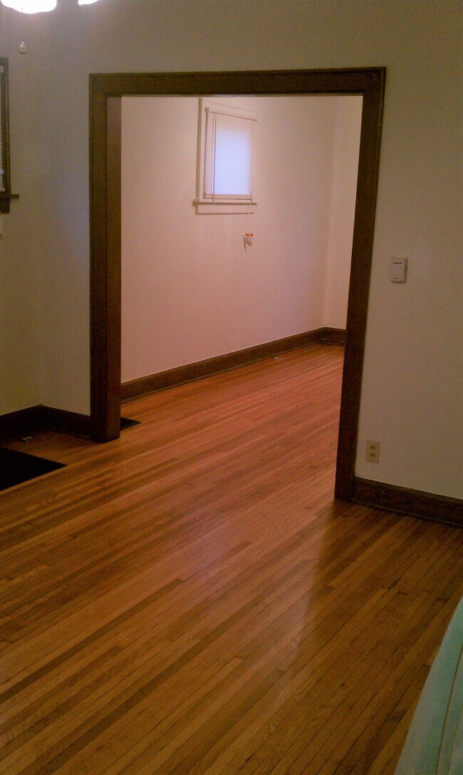 Building Photo - 499 Wyandotte Ave