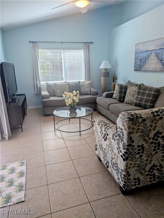 Foto del edificio - 2535 SW 28th Pl