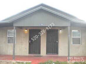 Building Photo - 2750 N Los Altos Ave