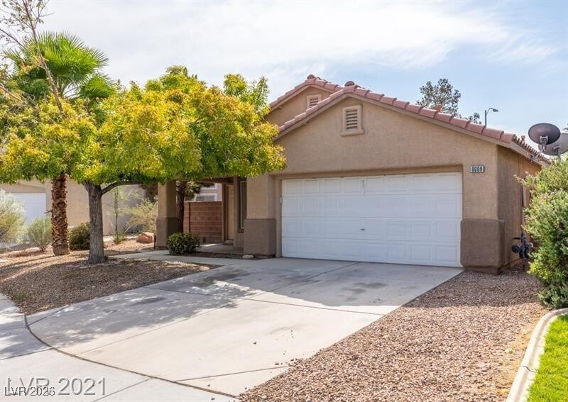 Foto del edificio - 8009 Radigan Ave