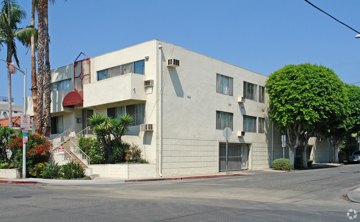 802 W Knoll Dr, West Hollywood, CA 90069 Apartments West Hollywood