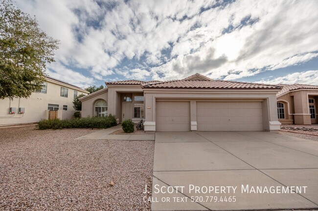 Foto del edificio - 7417 W Candelaria Dr