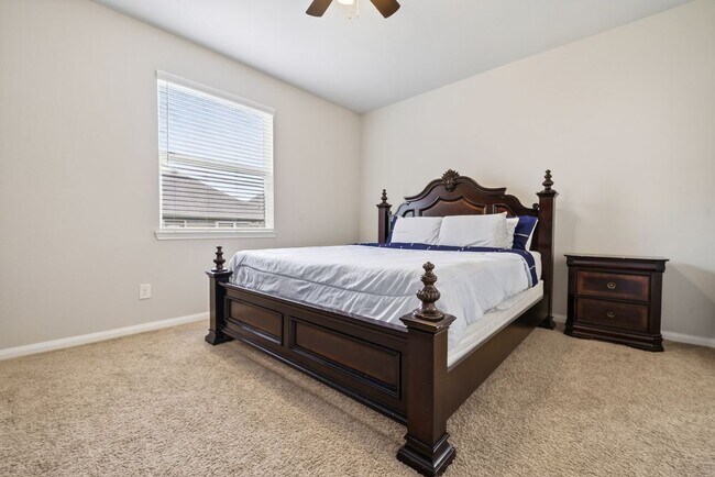 Foto del edificio - 13640 Collier Park Ln