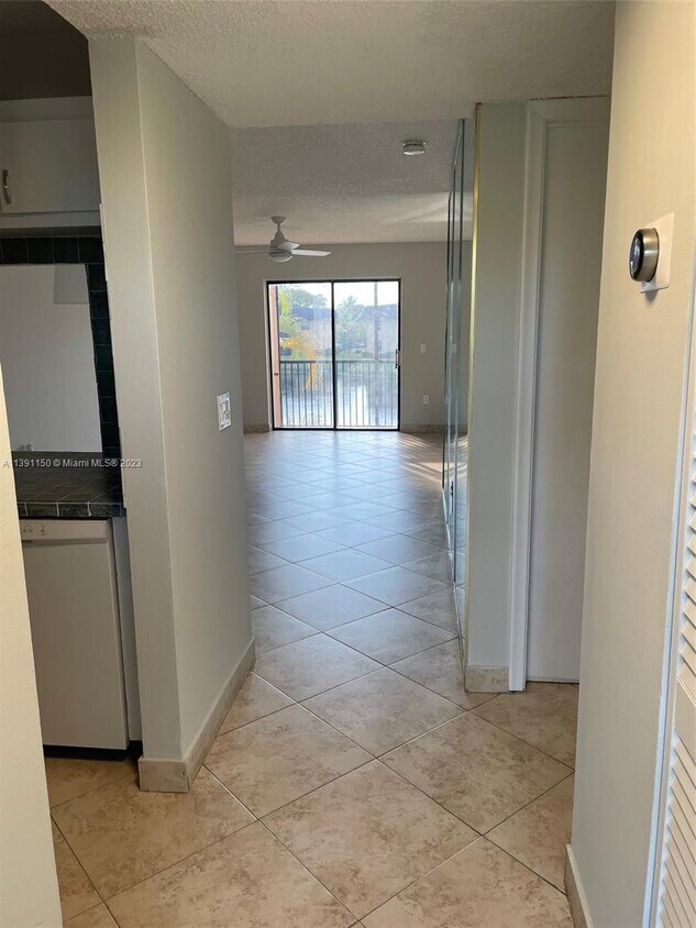 9238 NW 1st St Unit 204, Pembroke Pines, FL 33024 Condo for Rent in