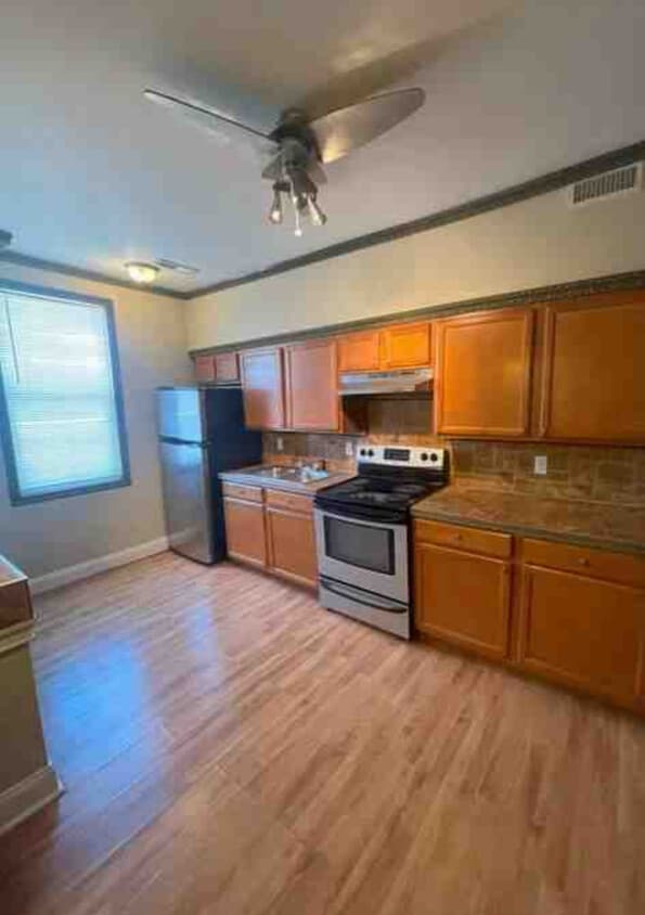 Primary Photo - 2735 W North Ave