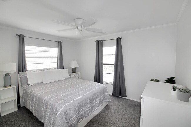 Foto del edificio - Mission Lakes Annual Condo for Rent