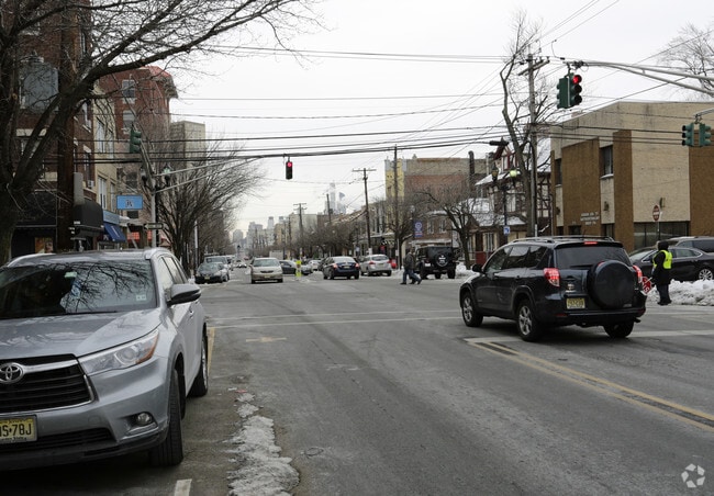 Street View - 304 60th St