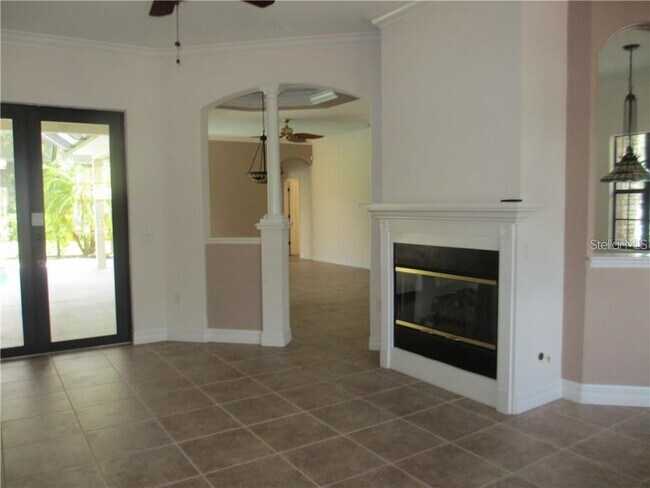 Building Photo - 6305 Royal Tern Cir