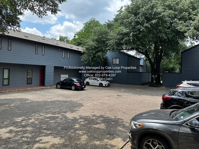 Building Photo - 2100 Commonwealth St