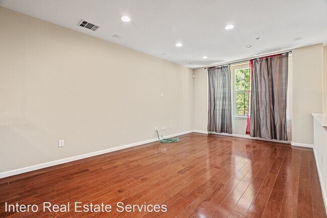 Foto del edificio - 3 br, 3 bath House - 4459 Lick Mill Blvd