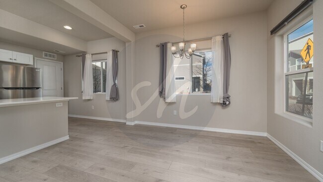 Foto del edificio - Beautiful Townhome located in the Townes at Woodmen Heights